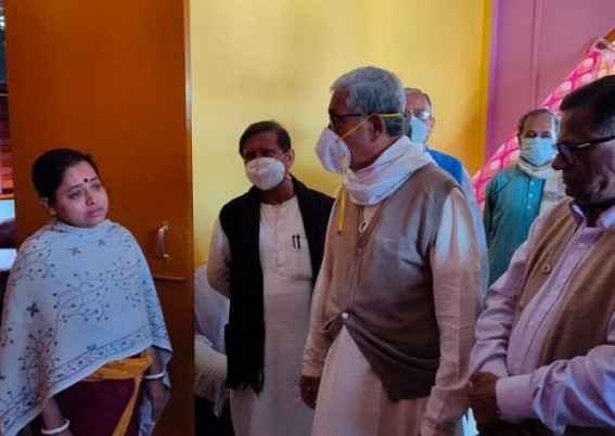Former CM Manik Sarkar visited CPI-M's affected house and condemned the attack done by BJP miscreants last night at Gandhigram Former CM Manik Sarkar visited CPI-M's affected house and condemned the attack done by BJP miscreants last night at Gandhigram